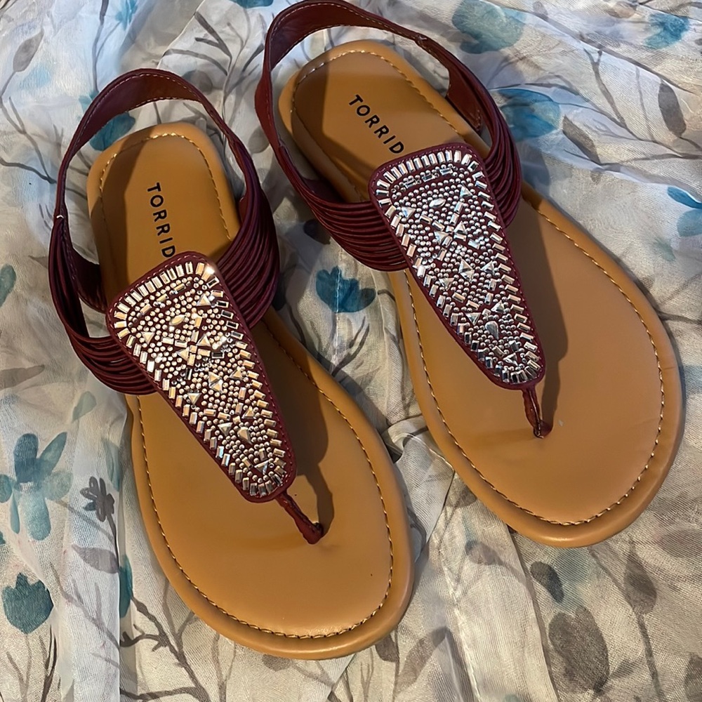 Torrid elastic Tstrap sandals with embellishments in size 9.5